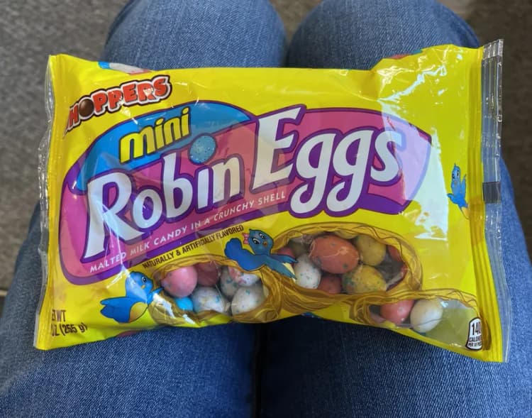 Whoppers Mini Robin Eggs Malted Milk Candy In A Crunchy Shell