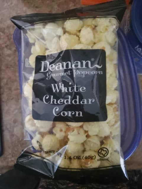 Deanan White Cheddar Corn Gourmet Popcorn