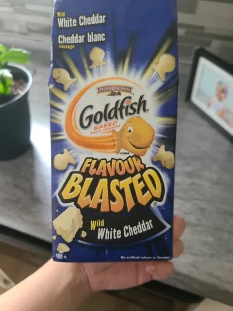 Goldfish Flavour Blasted Wild White Cheddar Baked Snack Crackers