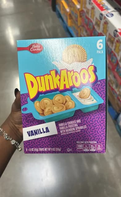 Betty Crocker Dunkaroos Vanilla Cookies And Vanilla Frosting With Rainbow Sprinkles