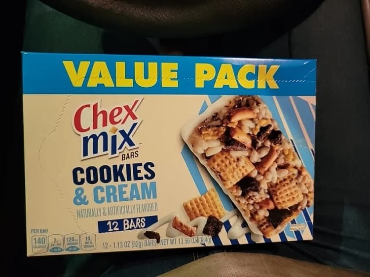 Chex Mix Cookies & Cream Bars Value