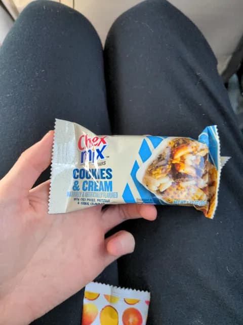 Chex Mix Cookies & Cream Bars With Chex Pieces, Pretzels & Cookie Crumbles