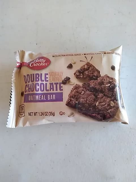Betty Crocker Naturally Flavored Double Chocolate Oatmeal Bar