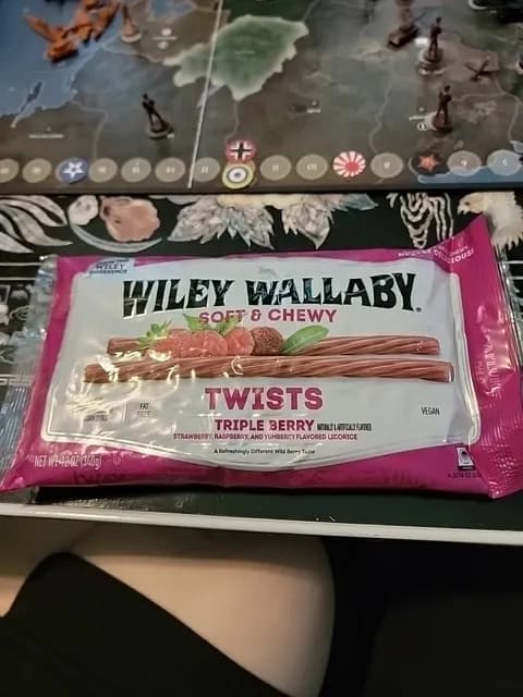 Wiley Wallaby Soft & Chewy Triple Berry Twists