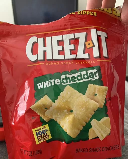 Cheez-It White Cheddar Baked Snack Crackers