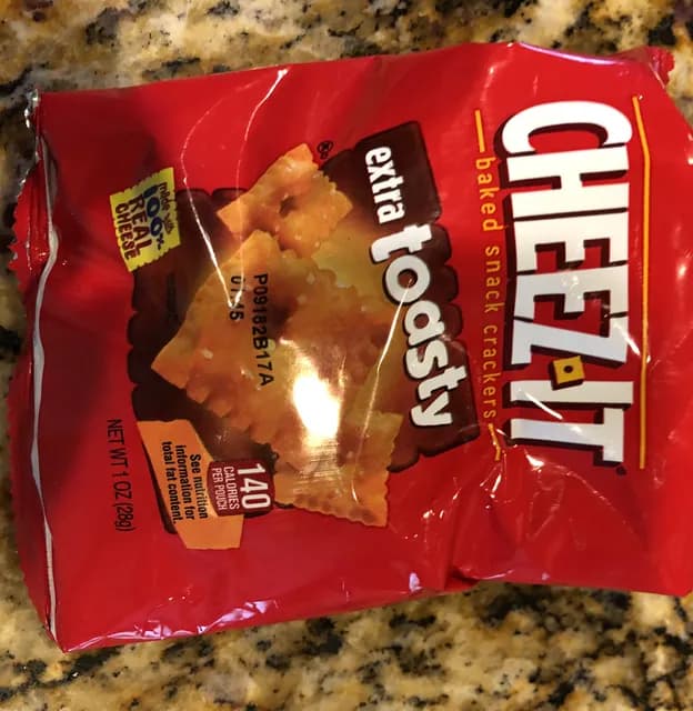Cheez-It Baked Snack Crackers Extra Toasty