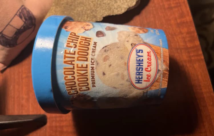 Hershey'S Chocolate Chip Cookie Dough Premium Ice Cream
