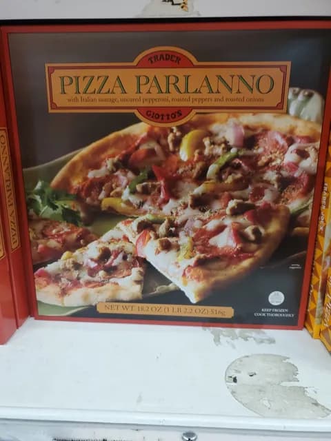 Trader Giotto'S Pizza Parlanno With Italian Sausage, Uncured Pepperoni, Roasted Peppers And Roasted Onions