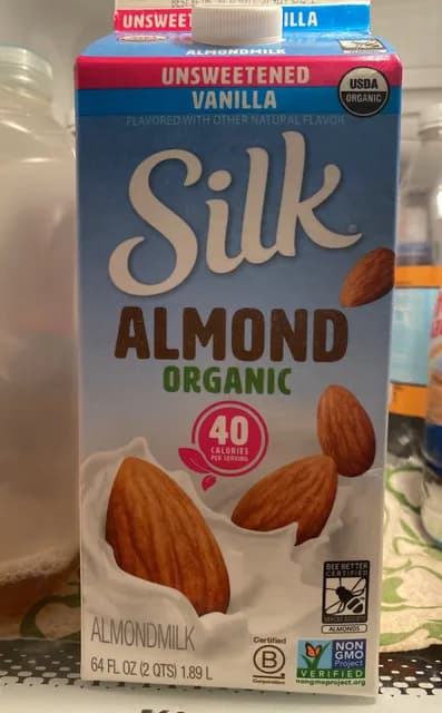 Silk Almond Organic Unsweetened Vanilla Almondmilk