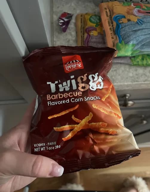 Badatz Paskesz Twiggs Barbecue Flavored Corn Snacks