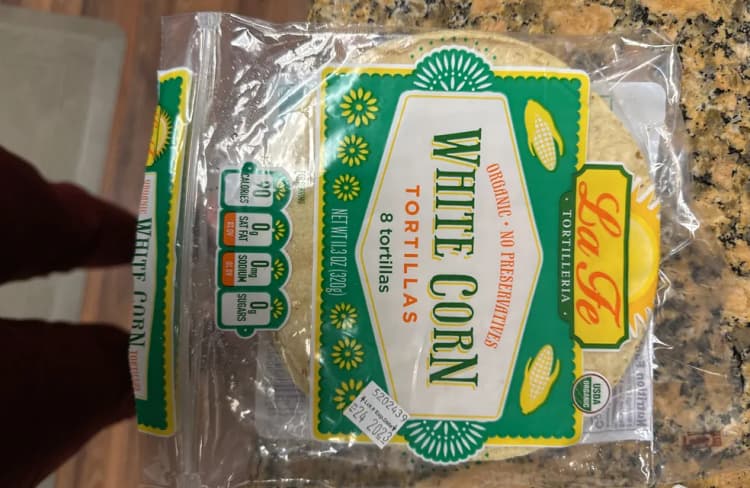 La Fe Tortilleria White Corn Tortillas