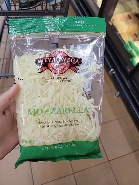 Weyauwega Cheese Wisconsin'S Finest Shredded Natural Low Moisture Part-Skim Mozzarella Cheese