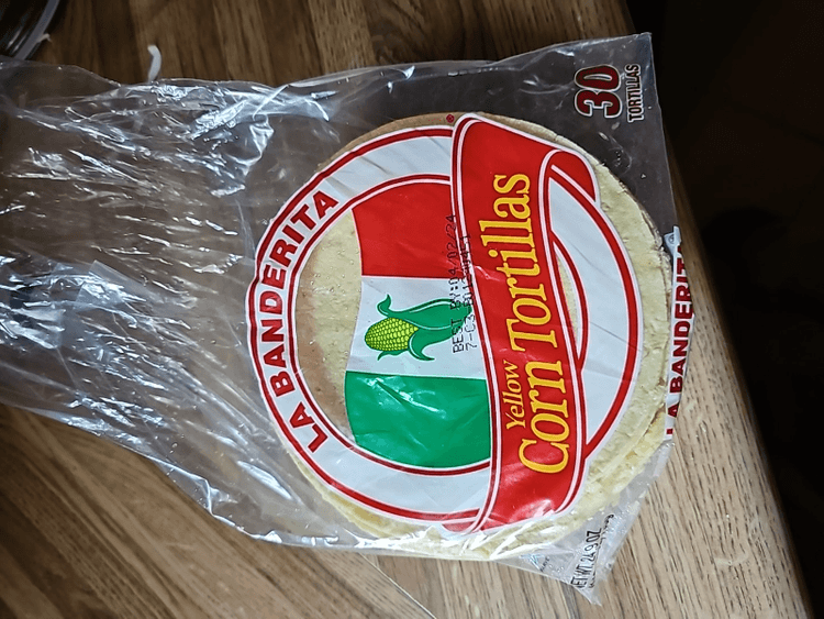 La Banderita Yellow Corn 6" Tortillas