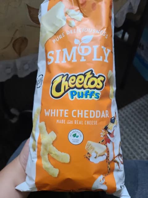 Simply Cheetos Puffs White Cheddar Cheese Flavor