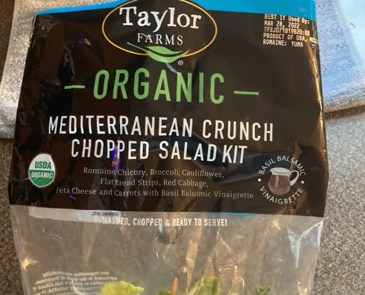 Taylor Farms Organic Mediterranean Crunch Chopped Salad Kit