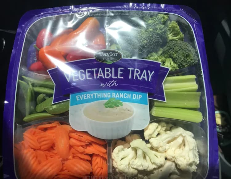Taylor Farms Vegetable Tray With Everything Ranch Dip