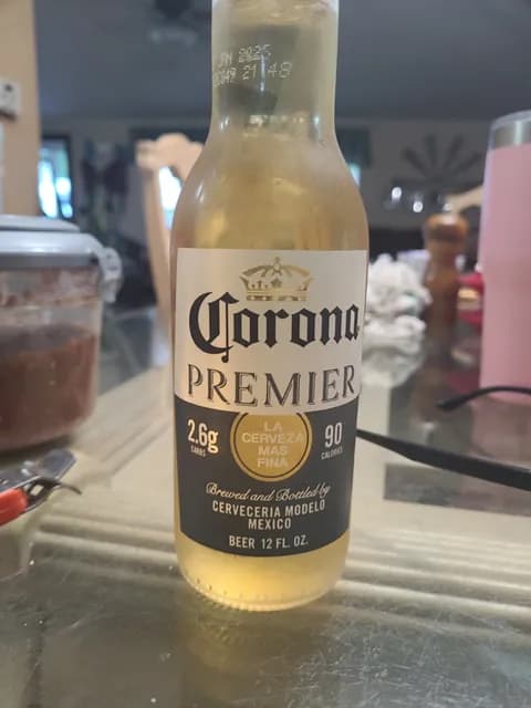 Corona La Cerveza Mas Fina Premier Beer