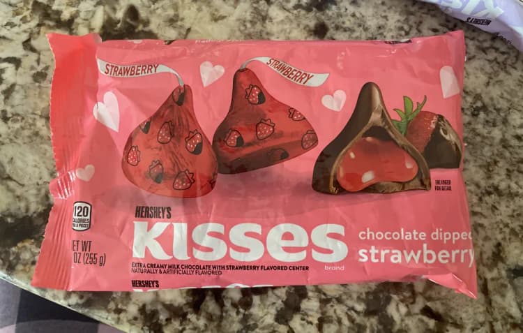 Hershey'S Kisses Chocolate Dipped Strawberry