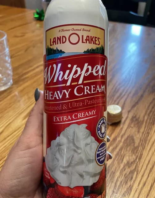 Land O Lakes Sweetened & Ultra-Pasteurized Extra Creamy Whipped Heavy Cream