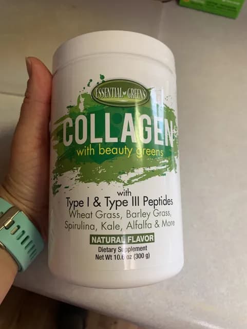 Essential Greens Collagen With Beauty Greens With Type I & Type Iii Peptides