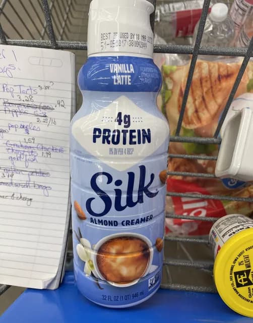 Silk Almond Creamer Vanilla Latte