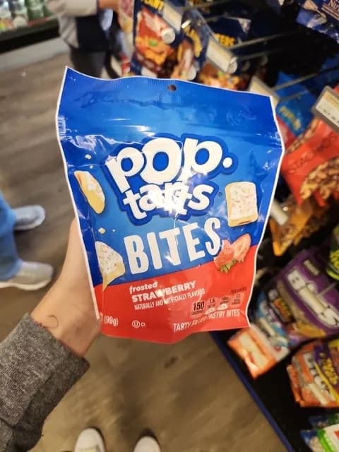 Pop-Tarts Frosted Strawberry Bites