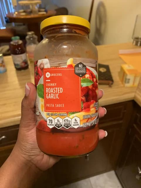 Se Grocers Chunky Roasted Garlic Pasta Sauce