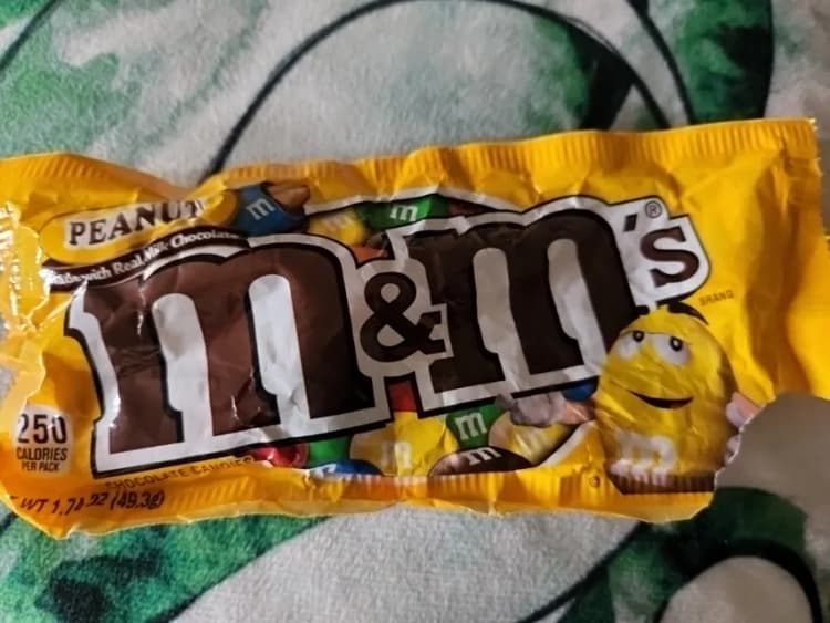 M&M'S Peanut Chocolate Candies