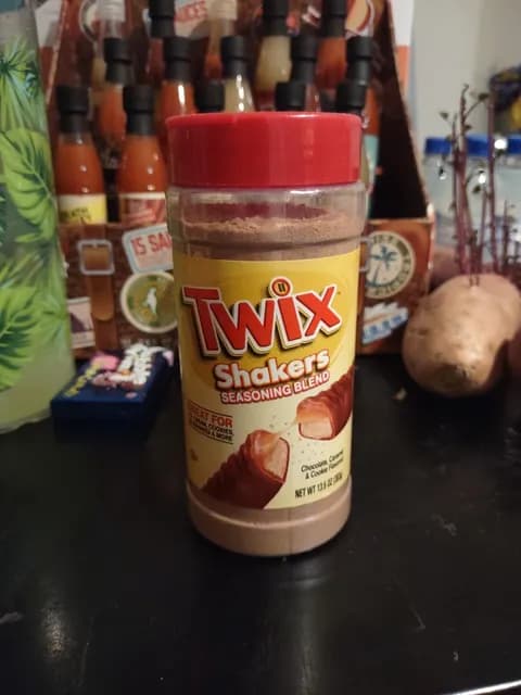 Twix Shakers Seasoning Blend Chocolate Caramel & Cookie Flavored