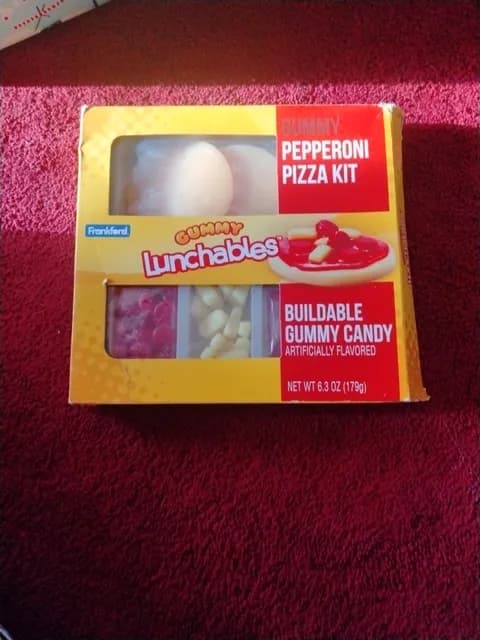 Frankford Luchables Pepperoni Pizza Kit Gummy Candy