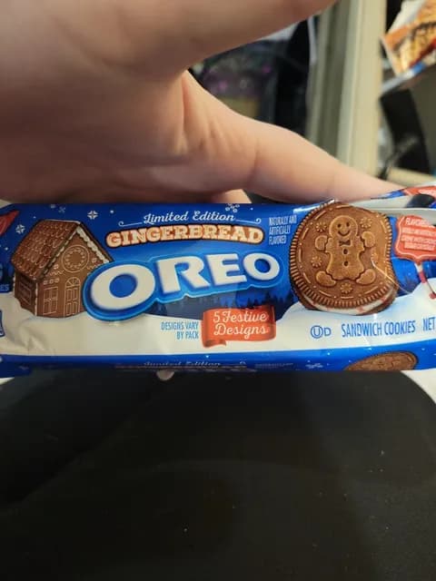 Oreo Limited Edition Gingerbread Sandwich Cookies