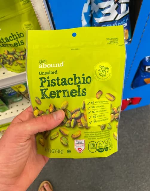 Gold Emblem Abound Unsalted Pistachio Kernels