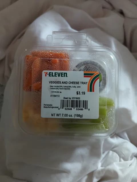 7-Eleven Veggies And Cheese Tray