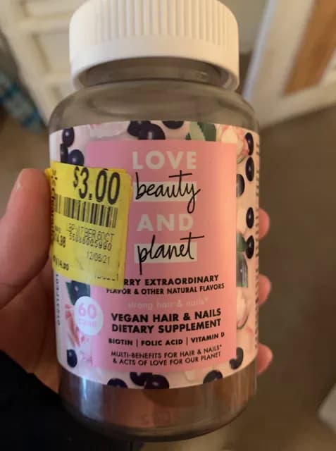 Love Beauty And Planet Berry Extraordinary Vegan Hair & Nails Dietary Supplement