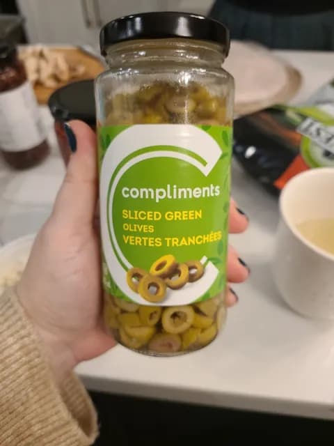 Compliments Sliced Green Olives