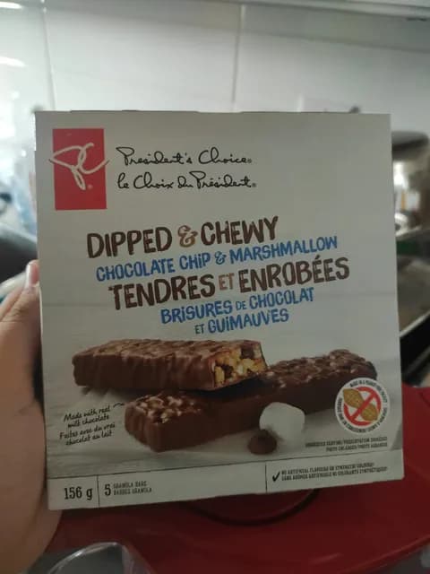 President'S Choice Dipped And Chewy Chocolate Chip & Marshmallow Granola Bar