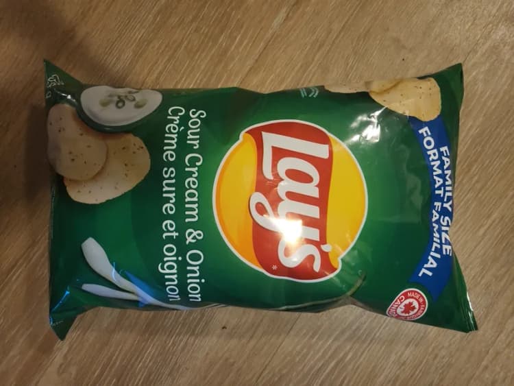 Lay'S Sour Cream & Onion Potato Chips