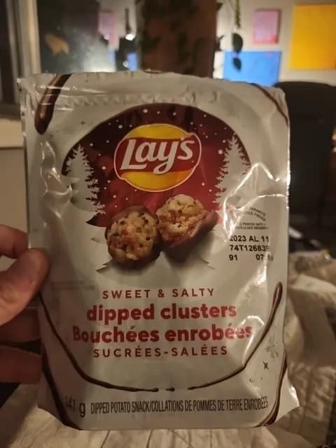 Lay'S Sweet & Salty Dipped Clusters Potato Snack