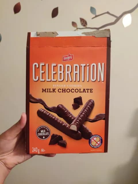 Leclerc Celebration Finger Cookies Milk Chocolate