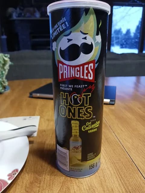Pringles Hot Ones Los Calientes Verde Potato Chips