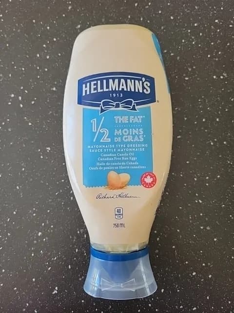 Hellmann'S 1/2 The Fat Mayonnaise Type Dressing