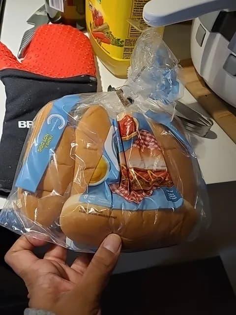 Compliments Hot Dog Buns