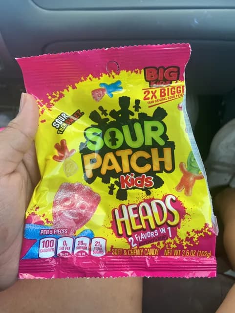 Sour Patch Kids Heads 2 Flavors In 1 Soft & Chewy Candy