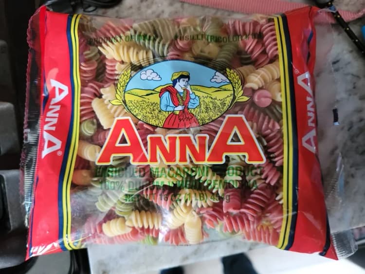 Anna Tricolor Fusilli