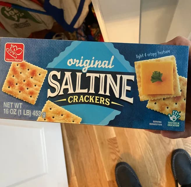 Harris Teeter Original Saltine Crackers