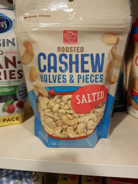 Harris Teeter Roasted Cashew Halves & Pieces Salted