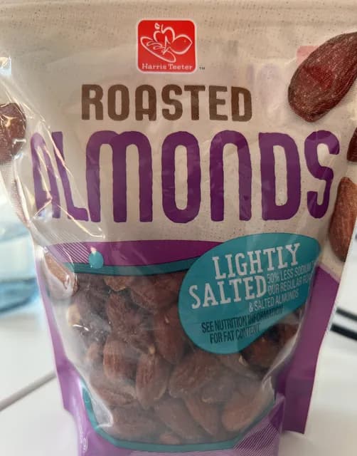 Harris Teeter Lightly Salted Roasted Almonds