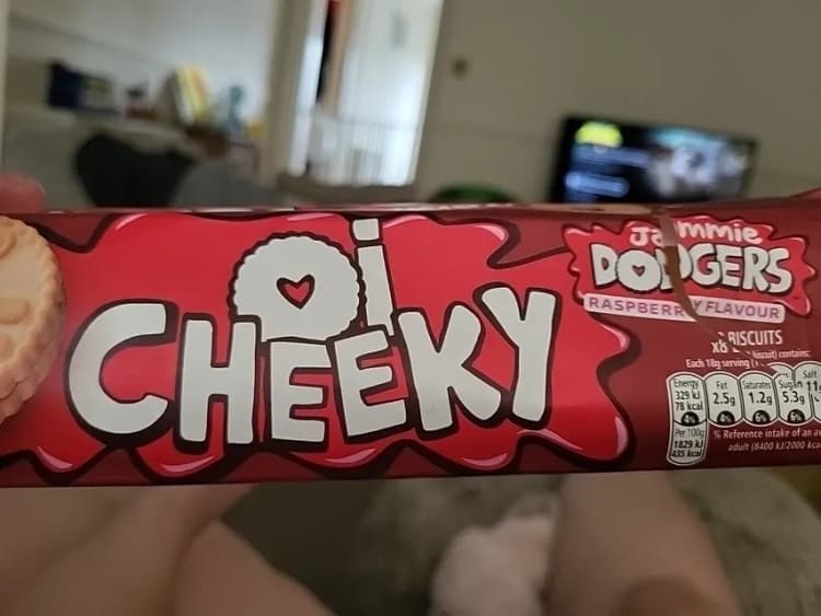 Oi Cheeky Jammie Dodgers Raspberry Flavour