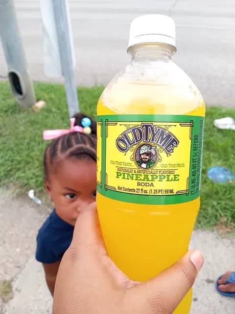 Old Tyme Pineapple Soda