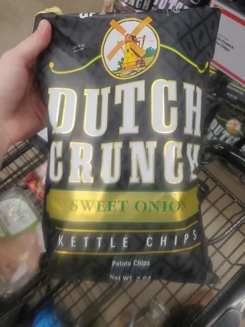 Dutch Crunch Sweet Onion Kettle Chips
